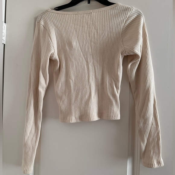 Brandy Melville button-down sweater - Picture 3 of 3